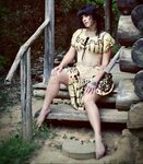 Danielle Colby Cushman Feet (12 photos) - celebrity-feet.com